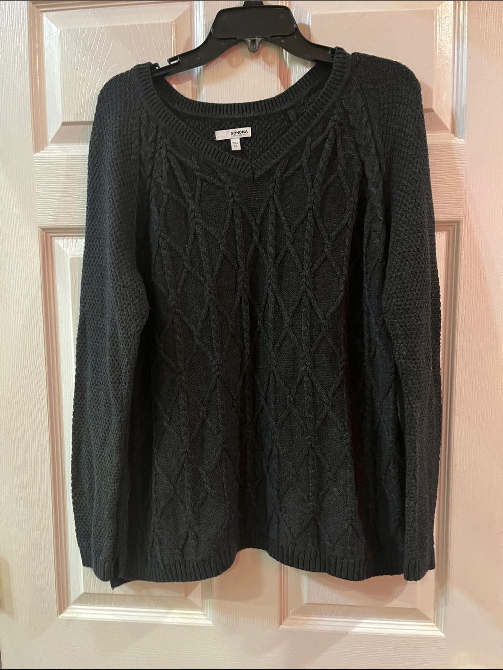 Sonoma Charcoal Gray Cable-Knit V-Neck Sweater